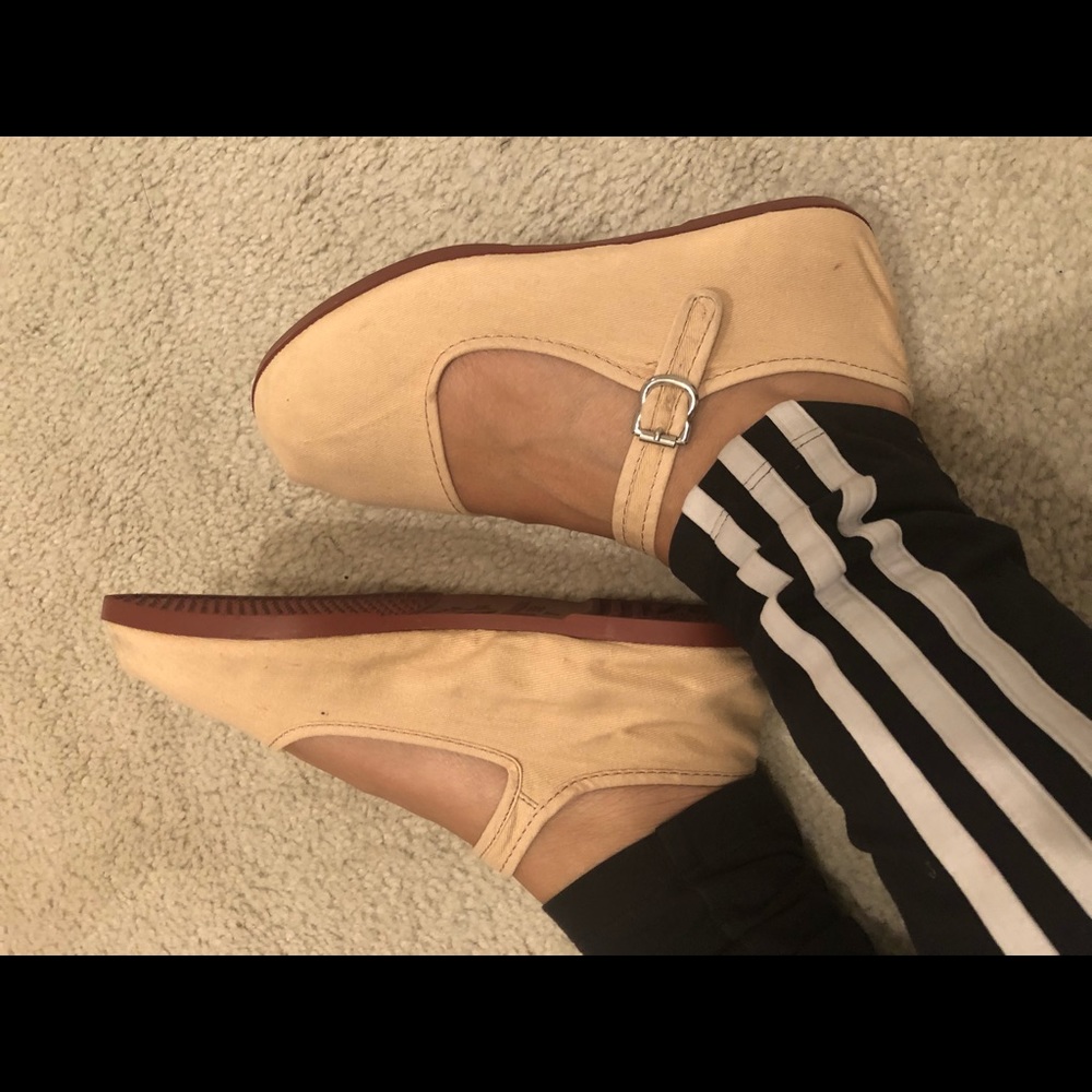 Ballet flats
